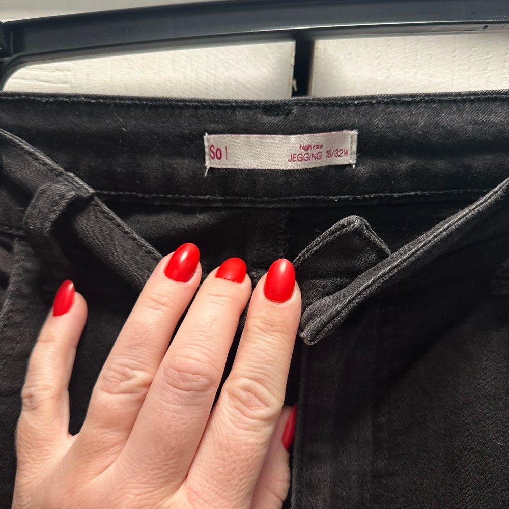 High Rise Black Jegging - Picture 4 of 4